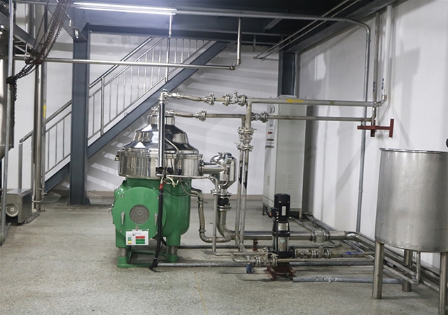 阿胶片-离心机侧视图